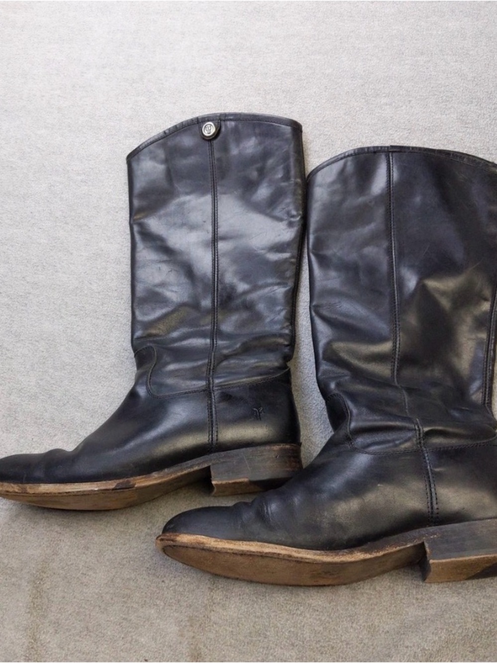 Frye Black Leather Melissa Pull-On Boots - Classic Riding Style